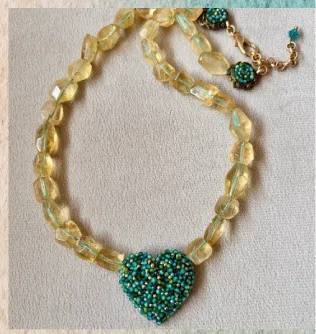 Collar Chania