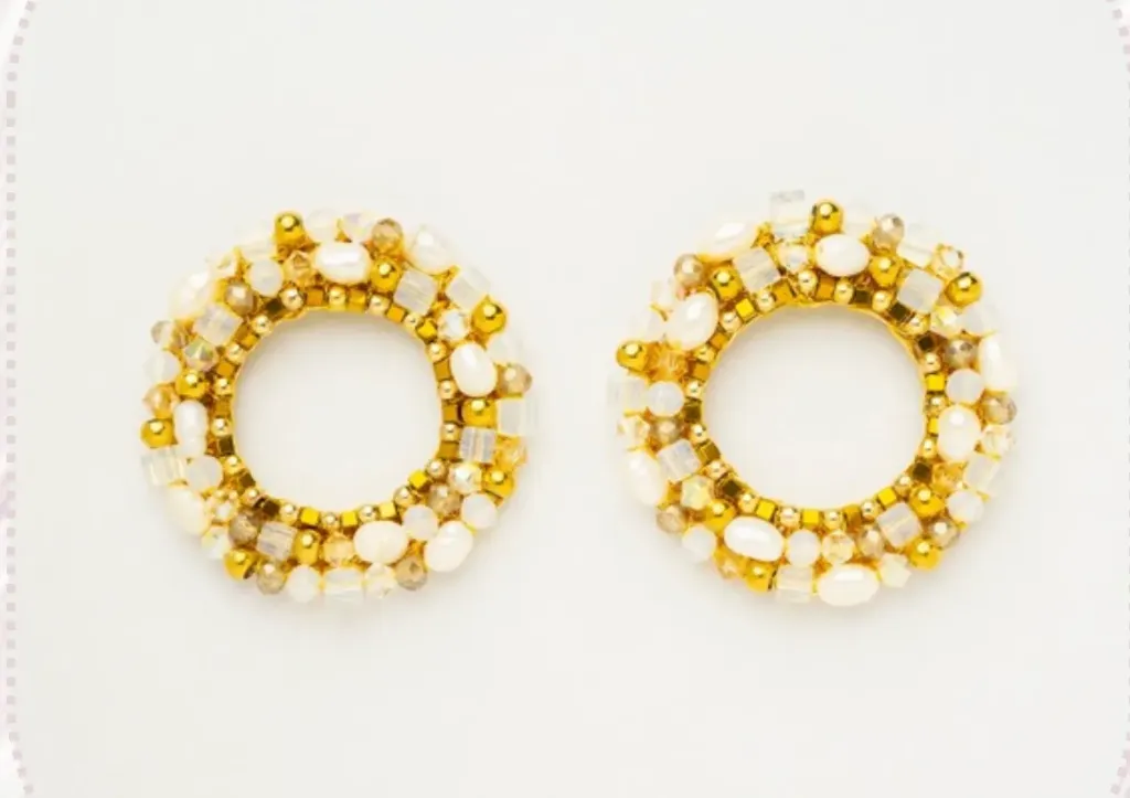 Aretes Essentials 25